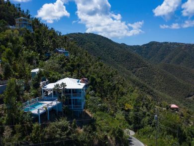 Coral Bay Luxury World Class Views